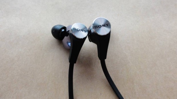 Sony boomy headphone MDR-XB90EX (4)