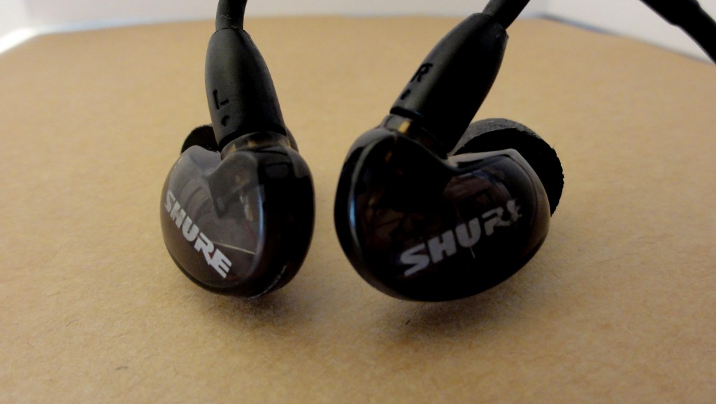 Shure SE215 review noise isolation earphones