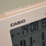 【レビュー】CASIO DQD-80J(電波時計)で、朝起きれる？
